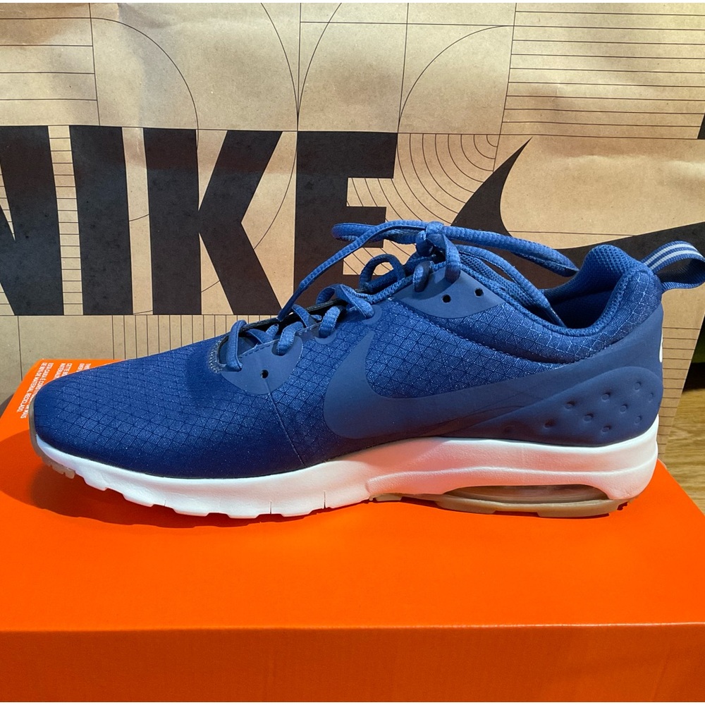 NEW! NIKE AIR MAX